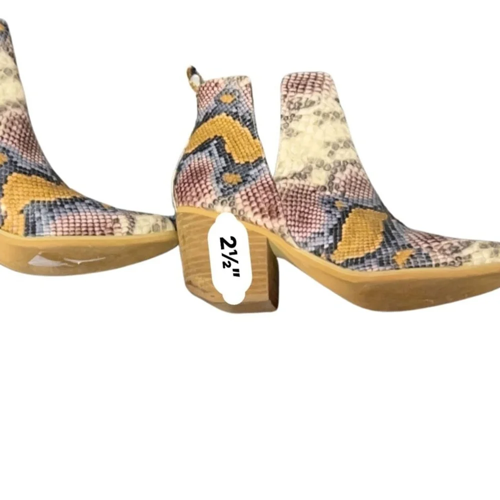Arider Girl Faux Snakeskin Ankle Booties Size 7